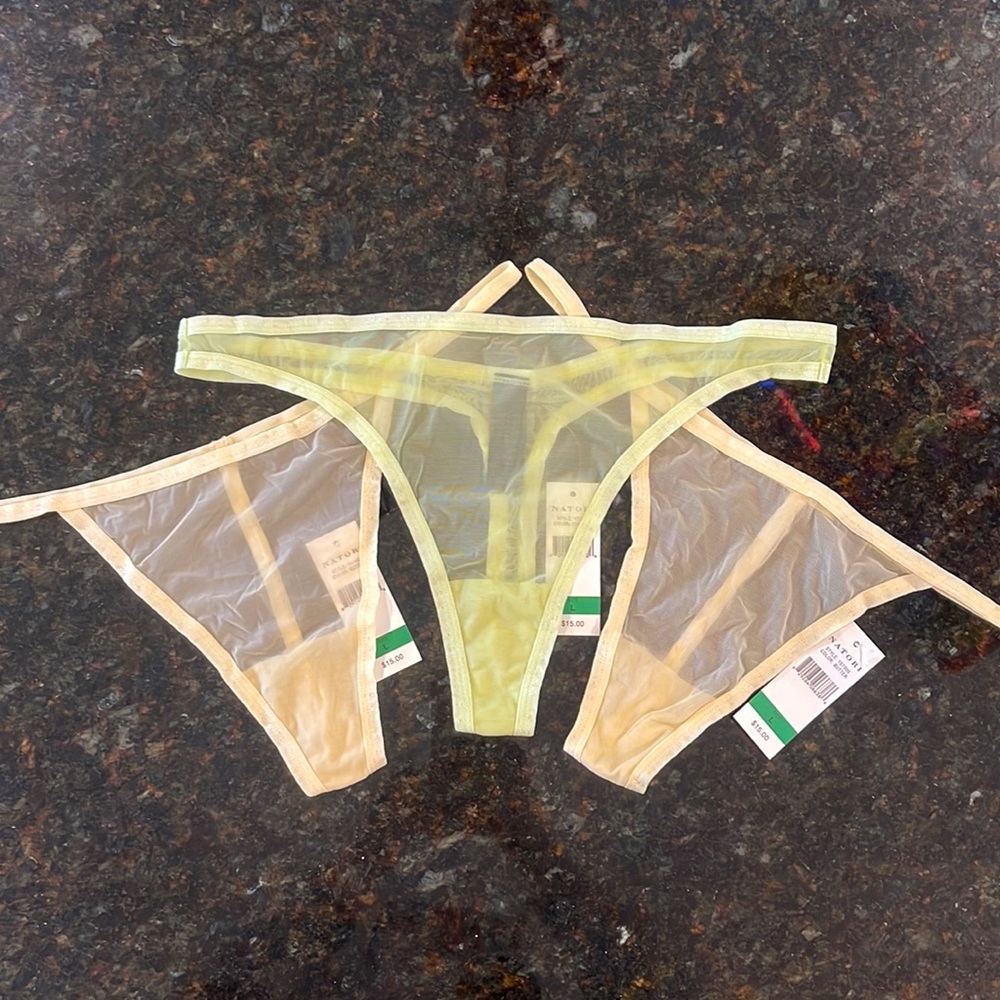 Natori panties thongs sheer NWT size L 3 pair